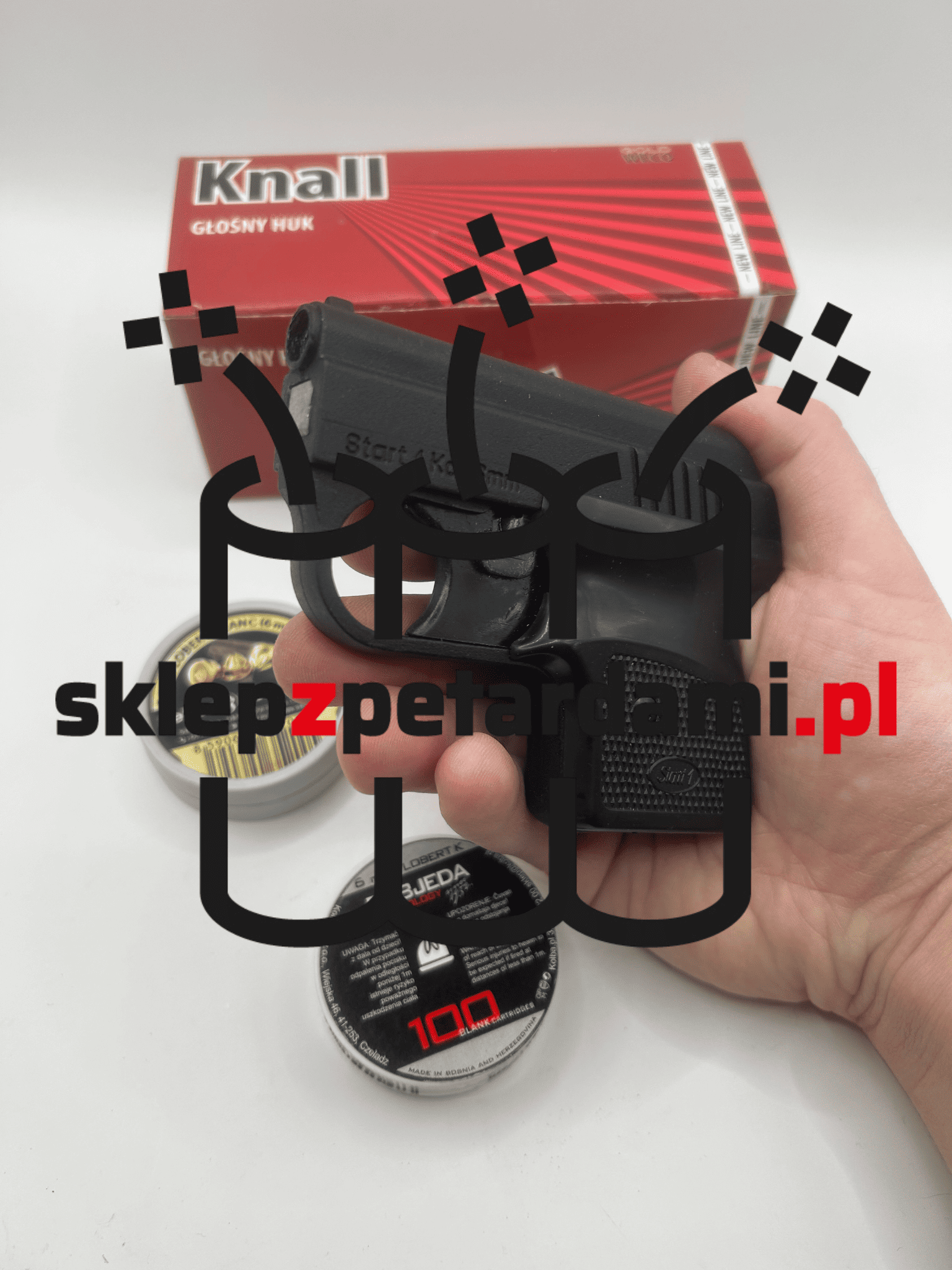 pistolet hukowy Start 1 w ręce użytkownika sklepzpetardami pl